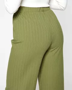 verde închis