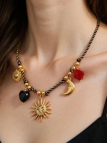 Colier Solaria Lunae Aurelia – cu talismane soare și lună