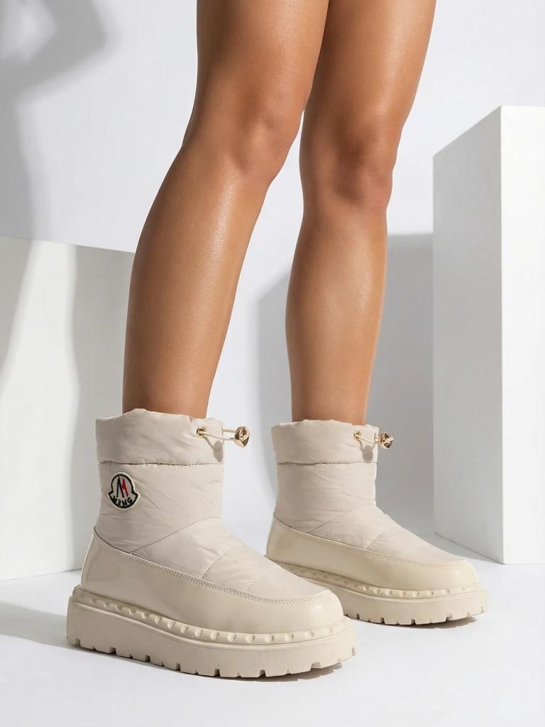 Royalfashion Cizme de zăpadă slip-on pentru femei de culoare crem Ireda