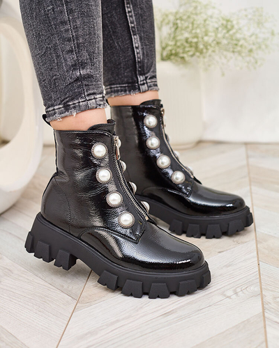 Royalfashion Cizme cu perle lăcuite pentru femei negre Asiciu