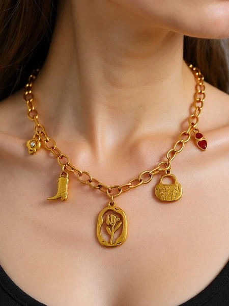 Colier Aurelia Charis cu pandantive în stil boho