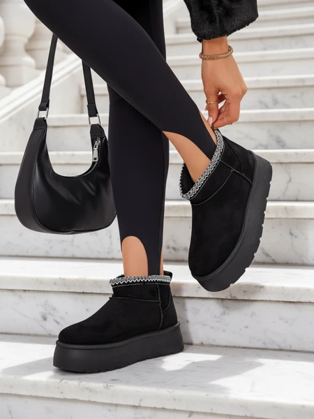 Royalfashion Cizme scurte pentru femei a'la cizme de zăpadă Xoalla