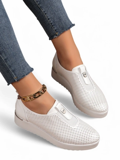 Pantofi perforați pentru femei Royalfashion Slip-on Goffies