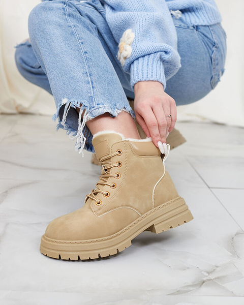 Royalfashion Bej cizme de vânătoare izolate pentru femei Radoras