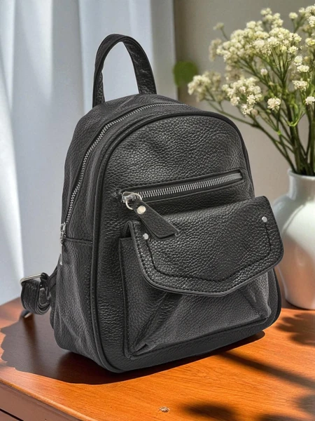 Moteriška kuprinė Astrea Królewska Moda iš ekologiškos odos juodai balta