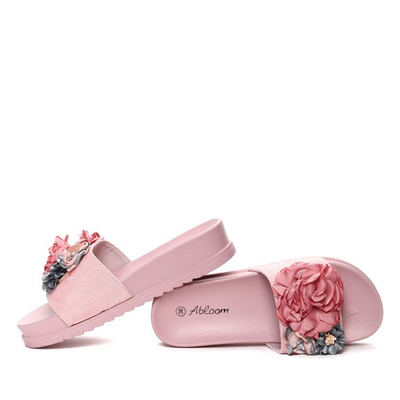 Różowe klapki na platformie z kwiatkami Zariah- Obuwie