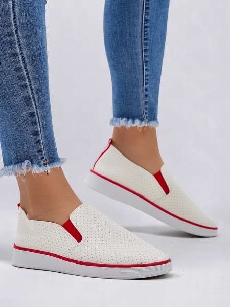 Royalfashion Pantofi slip-on perforați pentru femei Kassias
