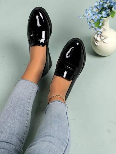 mocasini din piele lacuită Royalfashion pentru femei Arefel