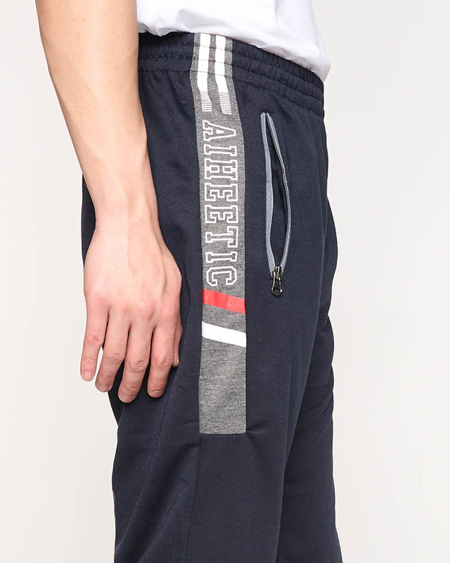 Pantaloni de trening pentru bărbați bleumarin cu inscripții - Îmbrăcăminte