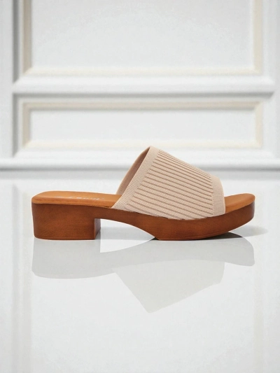 Royalfashion Damskie klapki na niskim obcasie Ribbed Grace