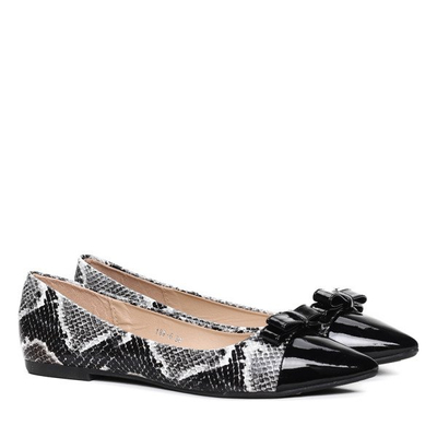 Balerinki we wzór a'la skóra węża- Obuwie