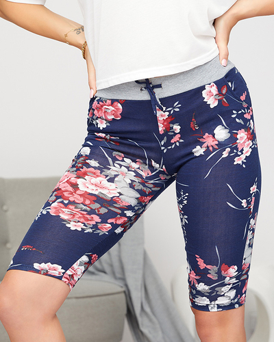 Pantaloni scurți de damă 3/4 cu model în culoarea bleumarin și roz. Îmbrăcăminte de mărimi mari