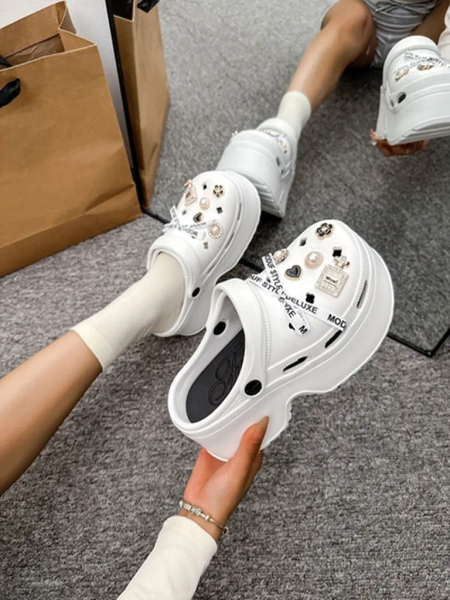 Flip-flops din cauciuc pentru femei Royalfashion cu decorațiuni Dellos