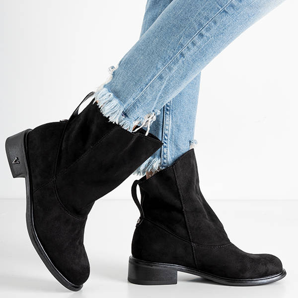 Cizme negre cu toc plat Himalia - Încălțăminte