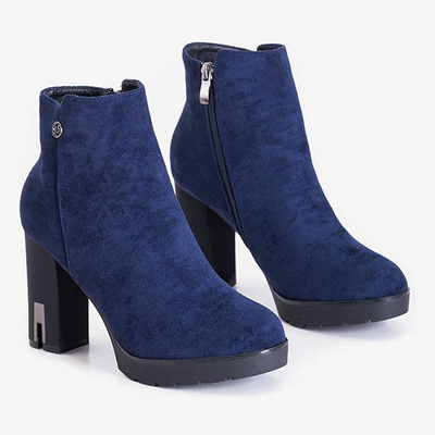 Cizme izolate albastru marin pe un post înalt Madena - Pantofi