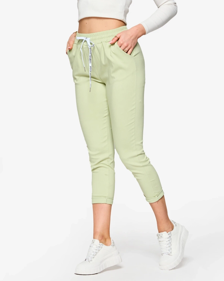 Pantaloni de damă din stofă de culoare mentă- Îmbrăcăminte