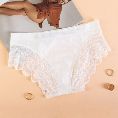 Chiloți din dantelă ecru pentru femei - Lenjerie intimă