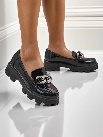 Loafers Hera Nero fu uma meki fu lakleri èkoloku nanga dyensi, pringi