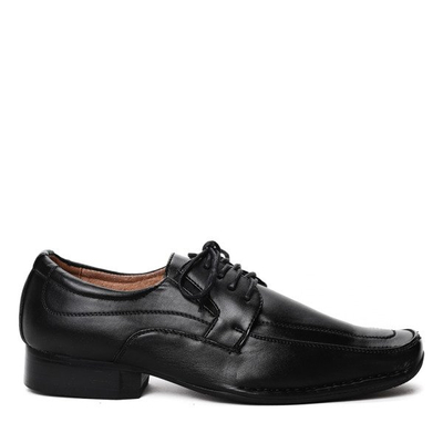 Czarne, chłopięce pantofle- Obuwie