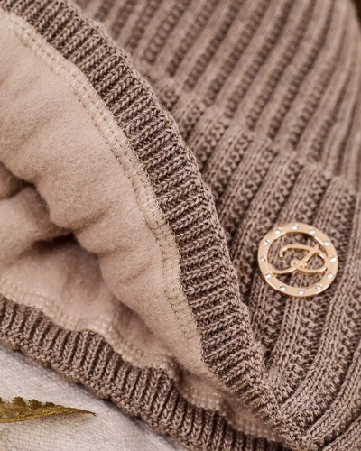 Căciuliță căptușită pentru femei Royalfashion cu un pompon