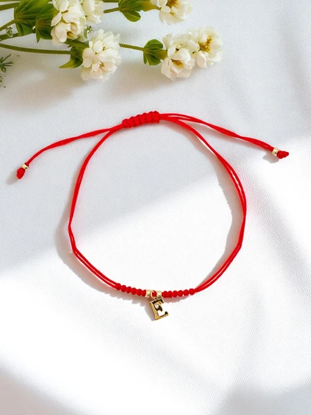 Brățară de damă cu litera E