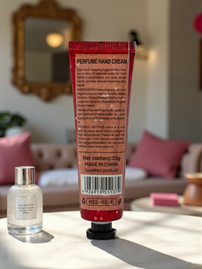 Spesial Night Venus Very Sexy – cremă de mâini parfumată, mătăsoasă, 30g