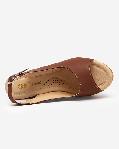 OUTLET Sandale damă cu pană camel Erona- Pantofi