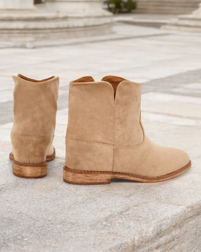 Bocanci Royalfashion în stil cowboy pe o platformă acoperită Blueston