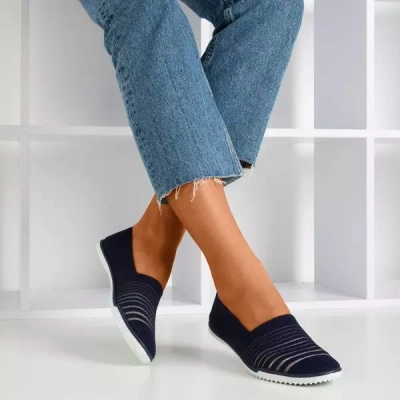 OUTLET Adidași alunecați cu dungi de culoare albastru marină de la Yeqa - Încălțăminte