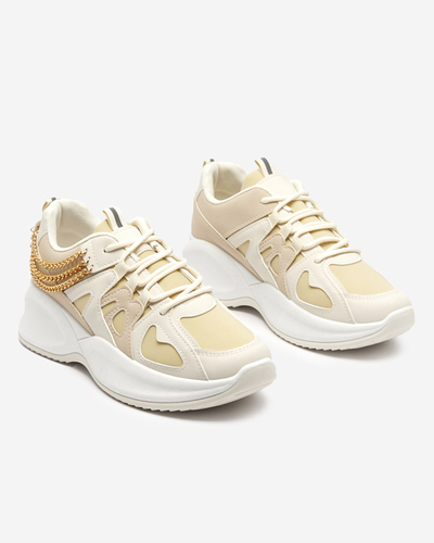 OUTLET Adidași de damă bej cu pană ascunsă și lanț Kermona - Încălțăminte