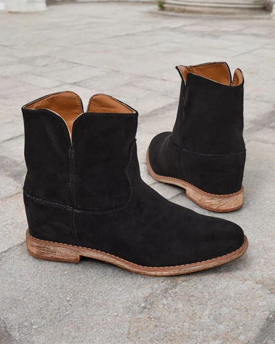 Cizme cowboy de la Royalfashion pe o talpa acoperita Blueston