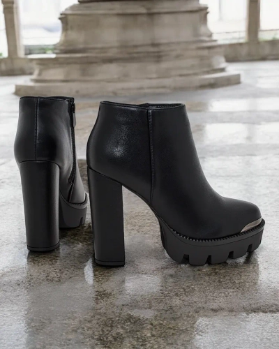 Royalfashion Cizme de damă pe post Oveneb