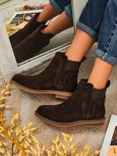 Botine Altesse de Culoare Maro Închis din Piele Întoarsă
