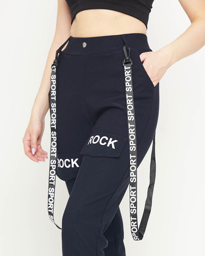Pantaloni cargo de damă bleumarin cu bretele - Îmbrăcăminte