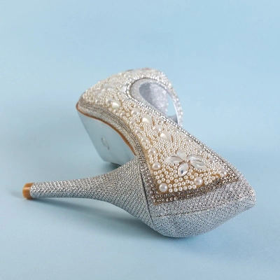 OUTLET Pompă argintie din brocart pentru femei, cu zirconi și perle Gitana - pantofi