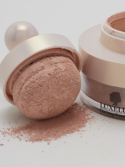 Luxelux Puder Liber cu Burete pentru Față 03 13.5 g