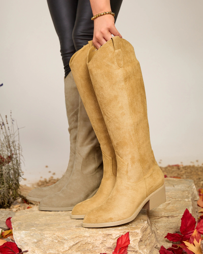 Royalfashion Cizme izolate de damă în culoarea camel Comfy Elegance