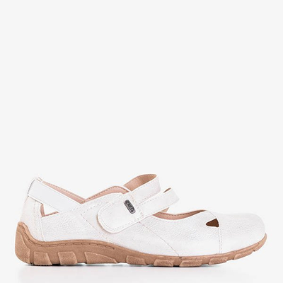 Białe damskie półbuty z wycięciami Perte - Obuwie