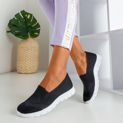 Czarne damskie slip on Codir - Obuwie