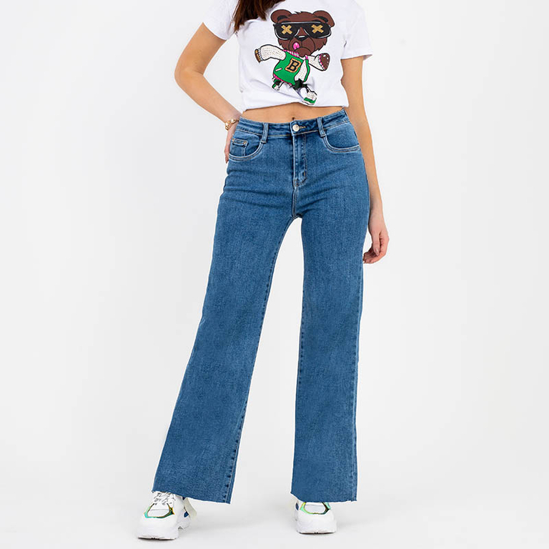 Blugi evazați pentru femei - Îmbrăcăminte