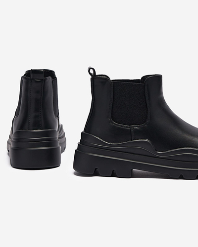 Cizme negre de damă cu slip-on pe o talpă Beja mai groasă - Încălțăminte