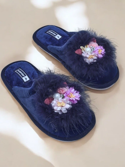 Slapi din blană pentru femei Royalfashion cu flori Ederra
