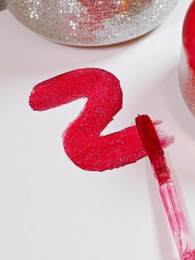 2-in-1 Glitter and Clear Lip Gloss Lady Bug