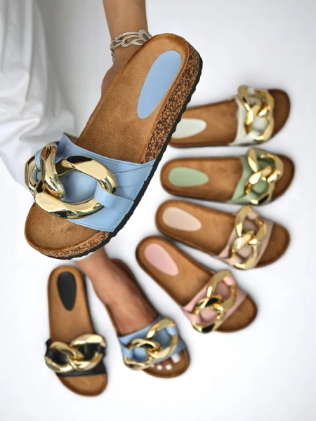 Sandały damskie Callista Royalfashion z łańcuchem – ecru/niebieskie, płaski obcas