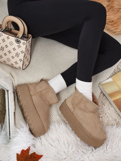 Botine scurte de damă tip snowboots Vessia