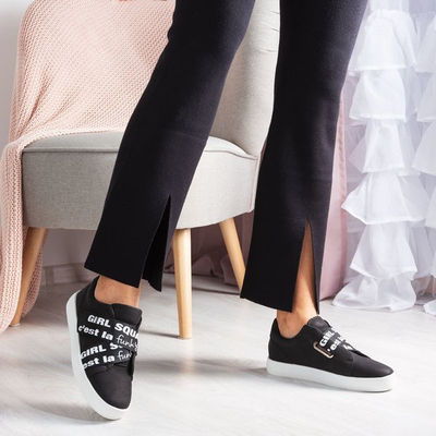 Ghete negre cu inscripție Virginia - Încălțăminte