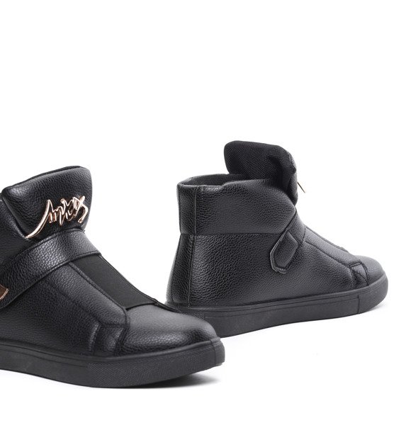 Czarne, sportowe sneakersy Kristina- Obuwie