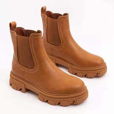 OUTLET Cizme de dama cu toc plat de culoarea camila Esta - Incaltaminte