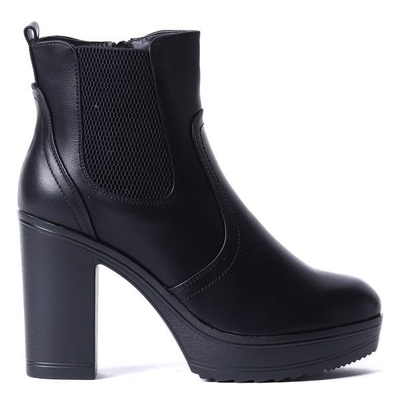 Czarne botki na słupku skóra eko - Obuwie