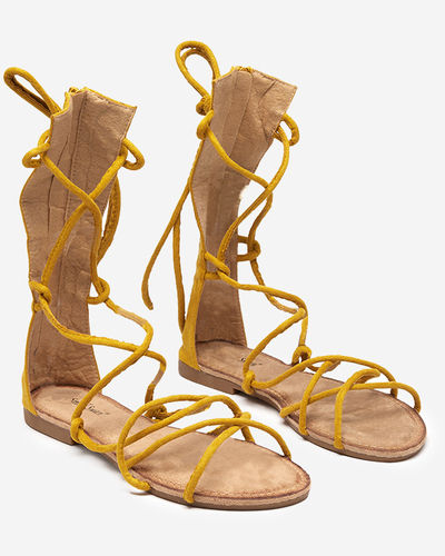 OUTLET Sandale gladiator Jeniso mustar la mijlocul gambei - Incaltaminte